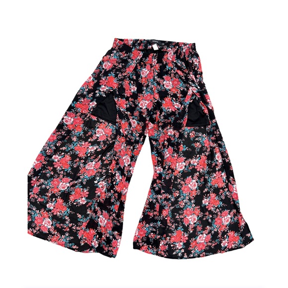 Torrid boho palazo open front pants with sewn in shorts EUC - Picture 6 of 6